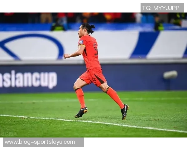 张玉宁坚定追梦信念不惧年龄将全力以赴为国家队贡献力量 张玉宁坚定追梦信念不惧年龄将全力以赴为国家队贡献力量