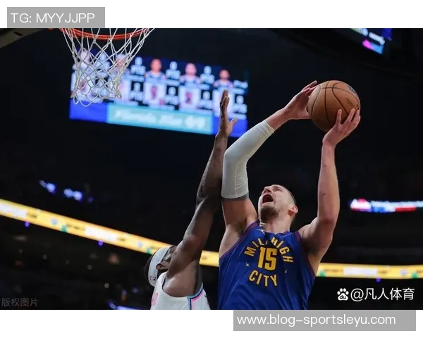 约基奇三节高效表现15投12中轻松砍下26分9篮板9助攻1盖帽 约基奇三节高效表现15投12中轻松砍下26分9篮板9助攻1盖帽