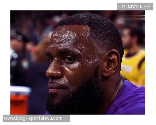 近45年内仅有詹姆斯文班和萨尔在21岁前单场达成30分10板5助2断2帽的壮举 近45年内仅有詹姆斯文班和萨尔在21岁前单场达成30分10板5助2断2帽的壮举